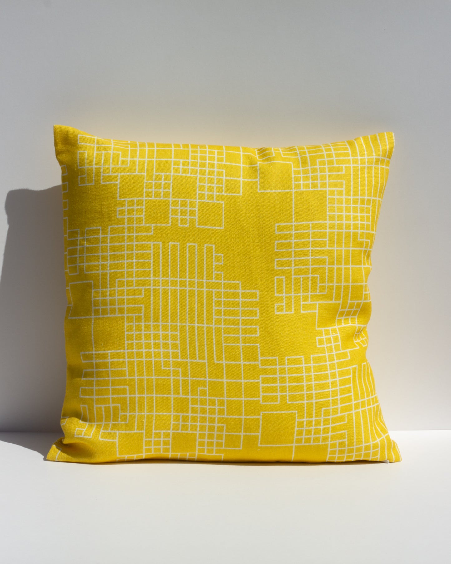 Margot & Me | Home Collection 2020 | KissenhĂĽlle Line, Leinen 40x40cm |Â Vorderseite