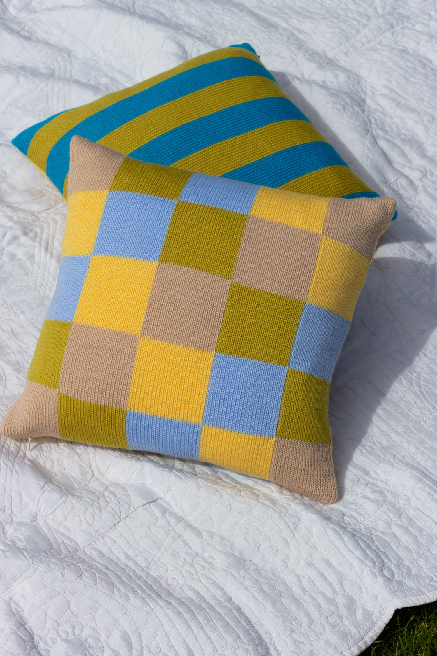 Strickkissen Harmony mit Schachbrettmuster 35x35cm