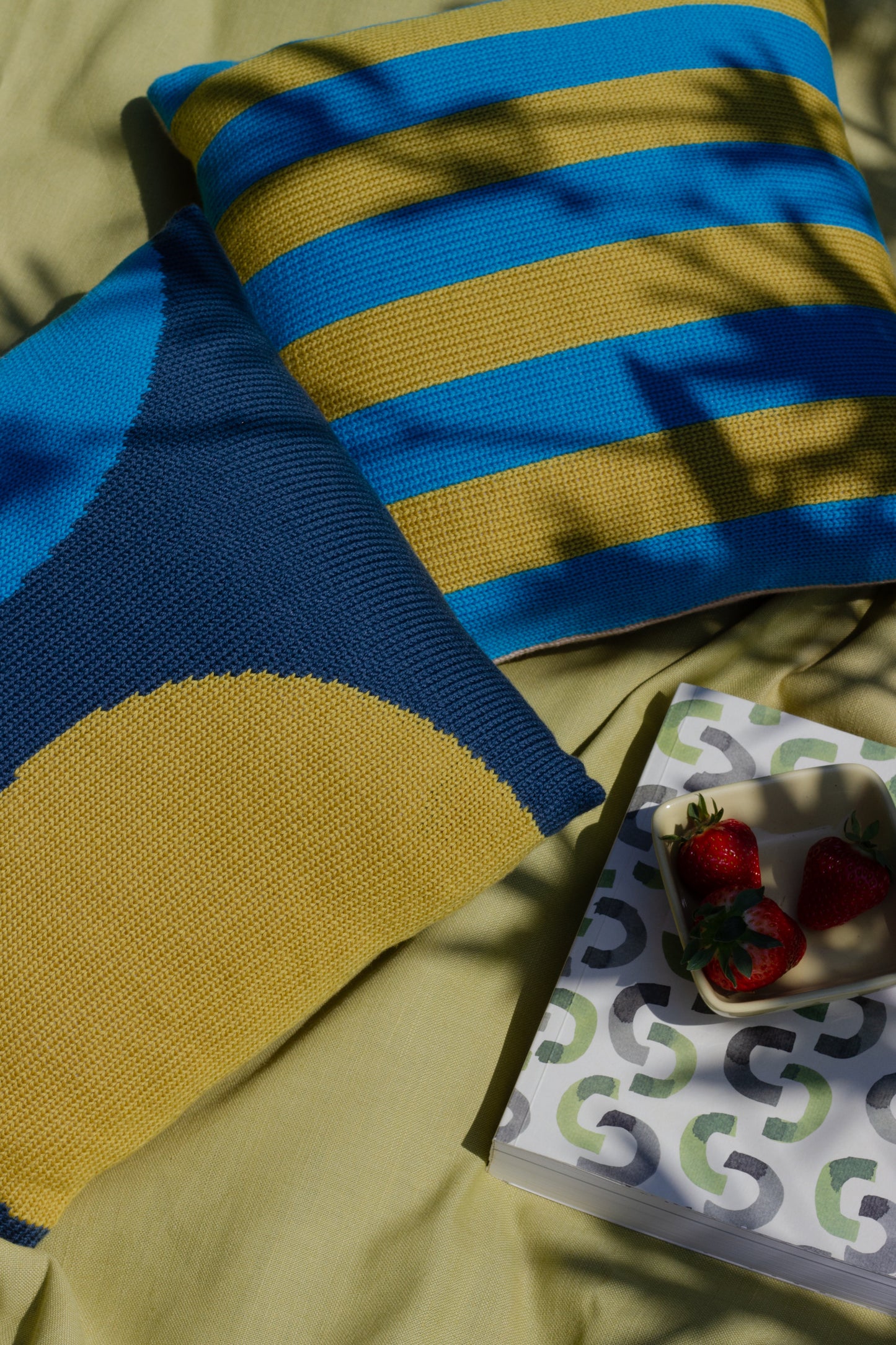 Margot & Me |Â Home-Collection 2020 |Â Lookbook |Â Strickkissen Stripes