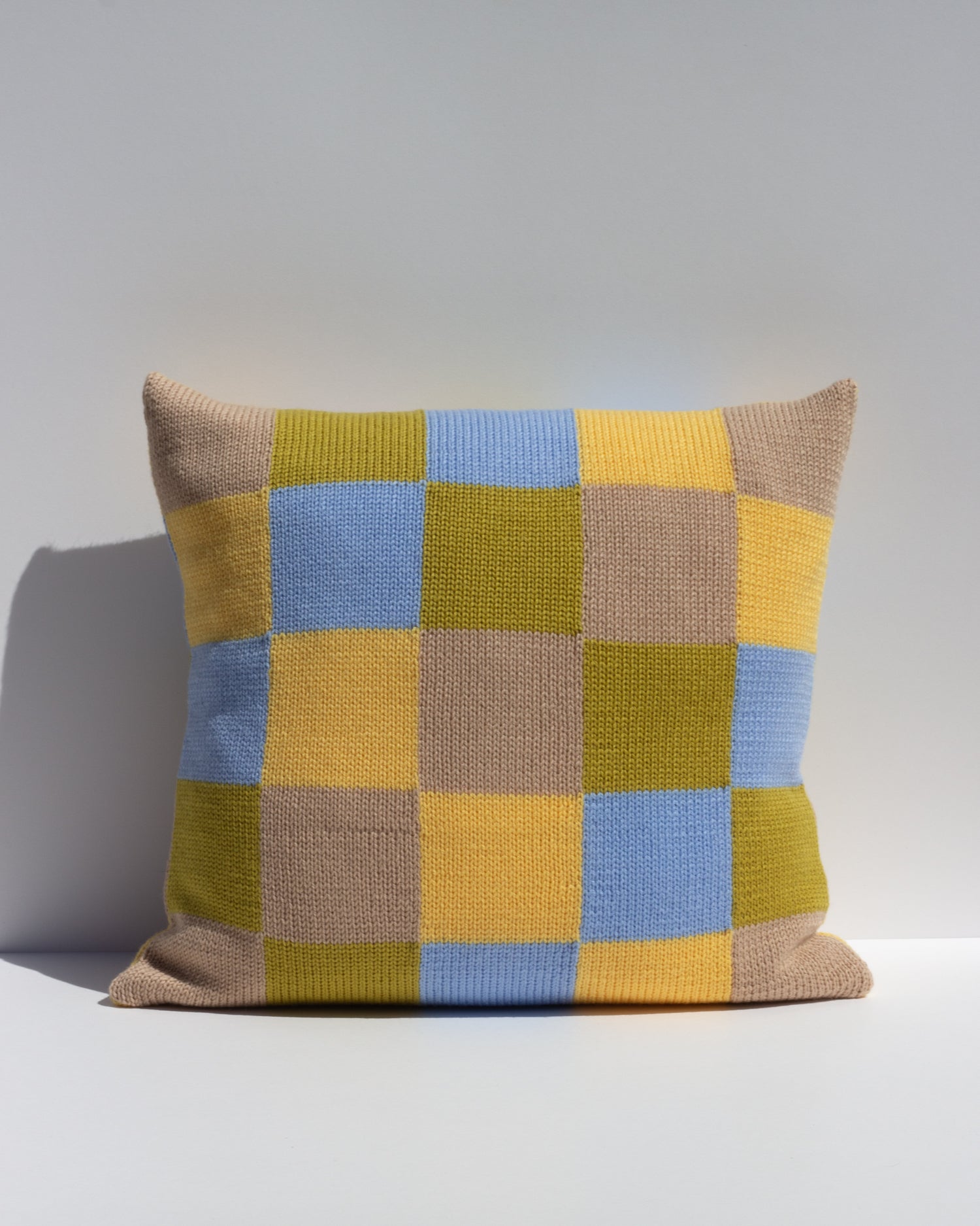 Margot & Me | Home Collection 2020 | Strickkissen Harmony aus Merinowolle 35x35cm | Vorderseite