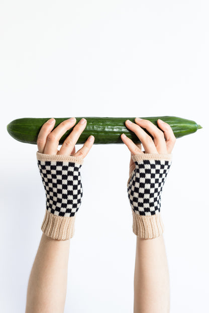 MARGOT & ME | Candyland A/W-2016 - Short Mittens Bonnie