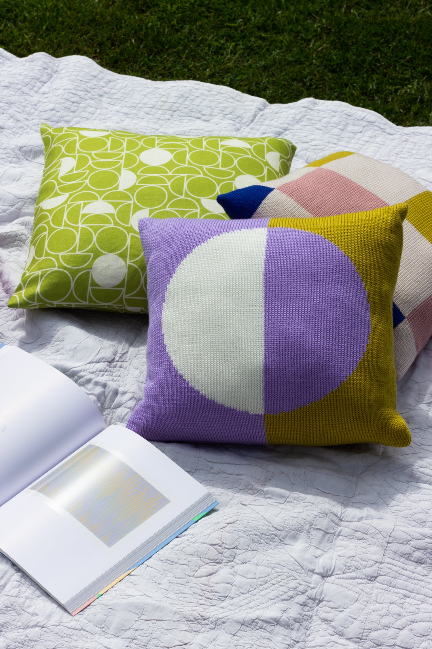 Margot & Me | Home-Collection 2020 | Lookbook | Strickkissen Eclipse