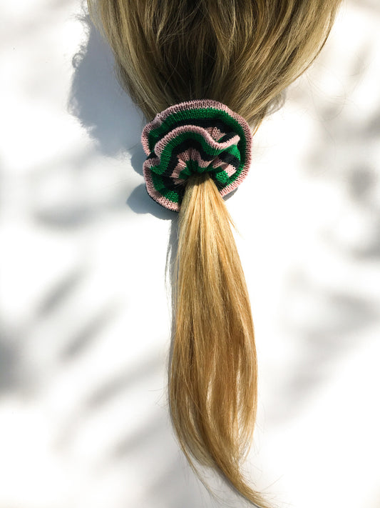 MARGOT & ME | Sommer-Accessoires - Scrunchie Evergreen - Bunt gestreiftes Zopfband